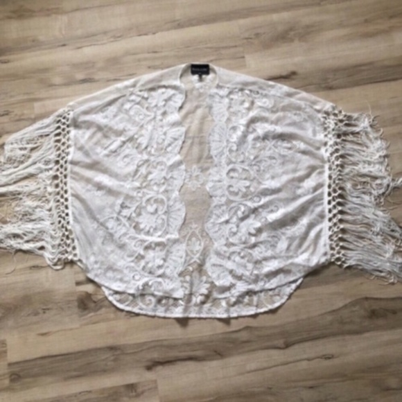 Frank Lyman Design Cream Lace Cover-Up - Picture 2 of 8